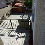 Mireja Gostinjska kuća Rab Town