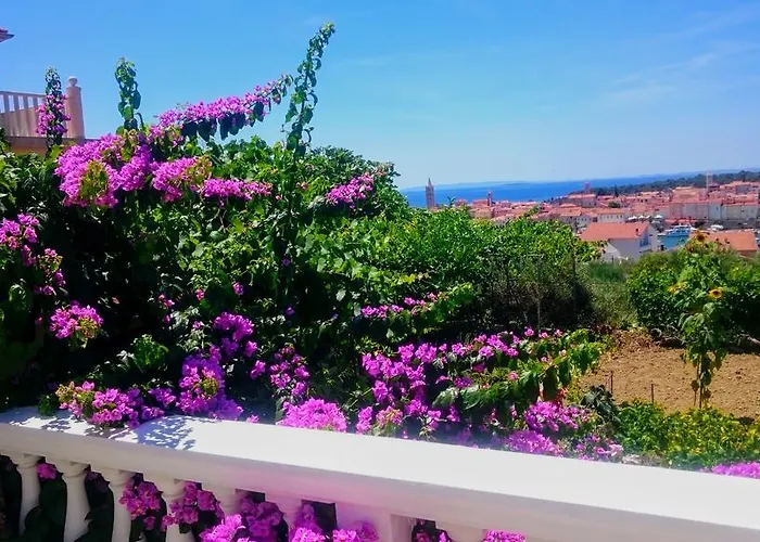 Mireja Maison d'hôtes Rab Town